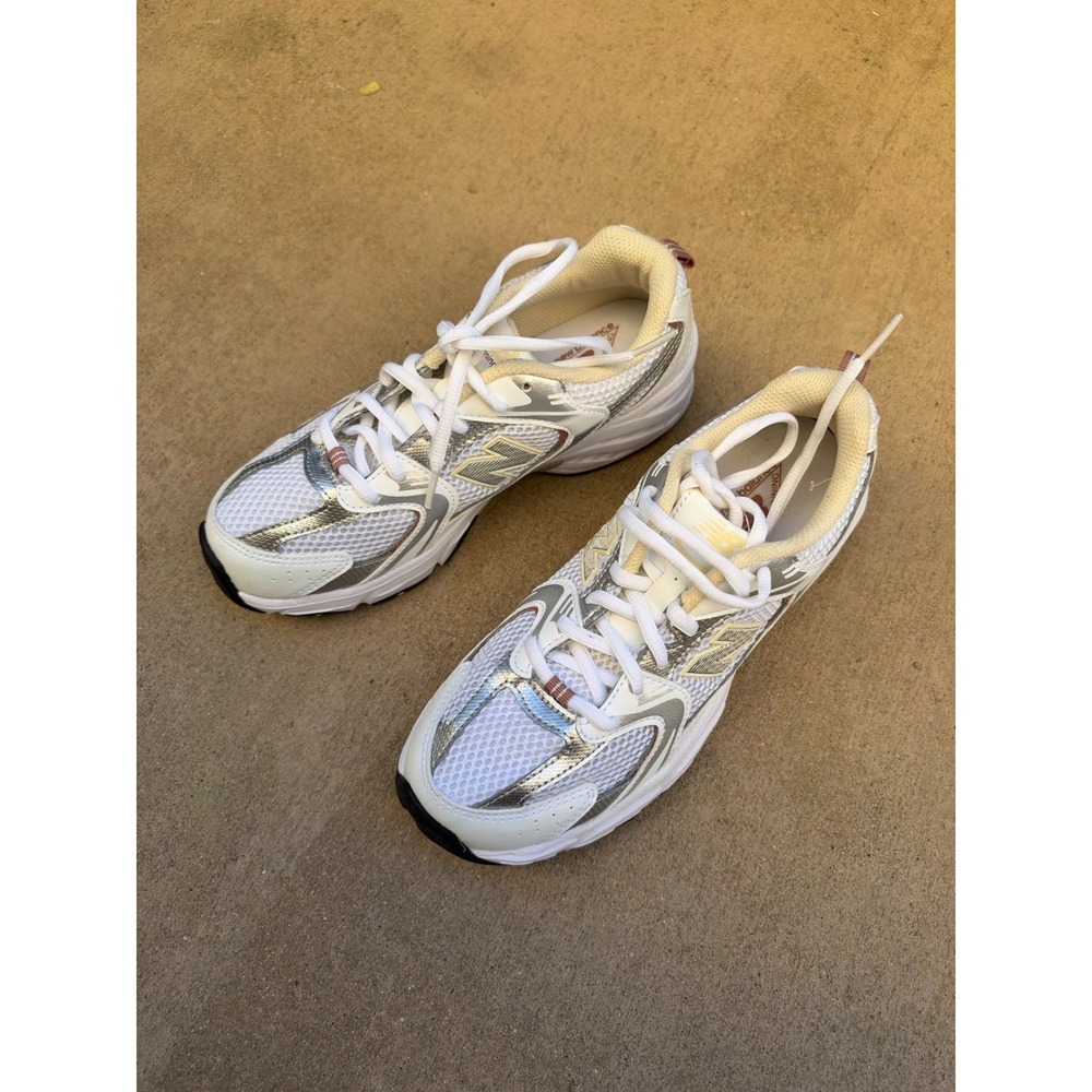 New Balance 530 White Silver Metallic Running Shoes MR530GA big kids size 4